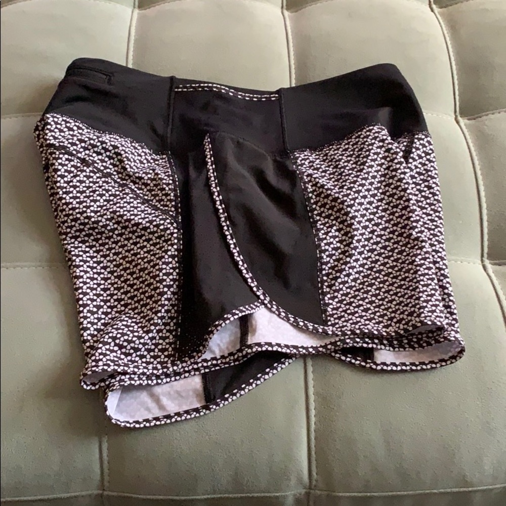 Lululemon High Rise Real Quick Short - Picture 2 of 7